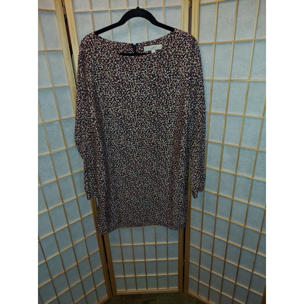 The Loft "Ann Taylor" Size Medium Tan and Black Cheetah Print Shift Dress